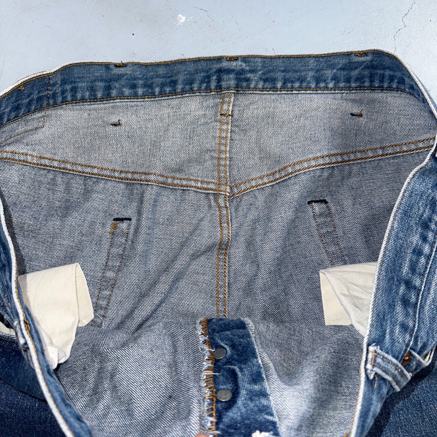 Levis 501 Vintage 80s Redline Selvedge USA XX Jeans Med Wash 48x32 Act 44x26