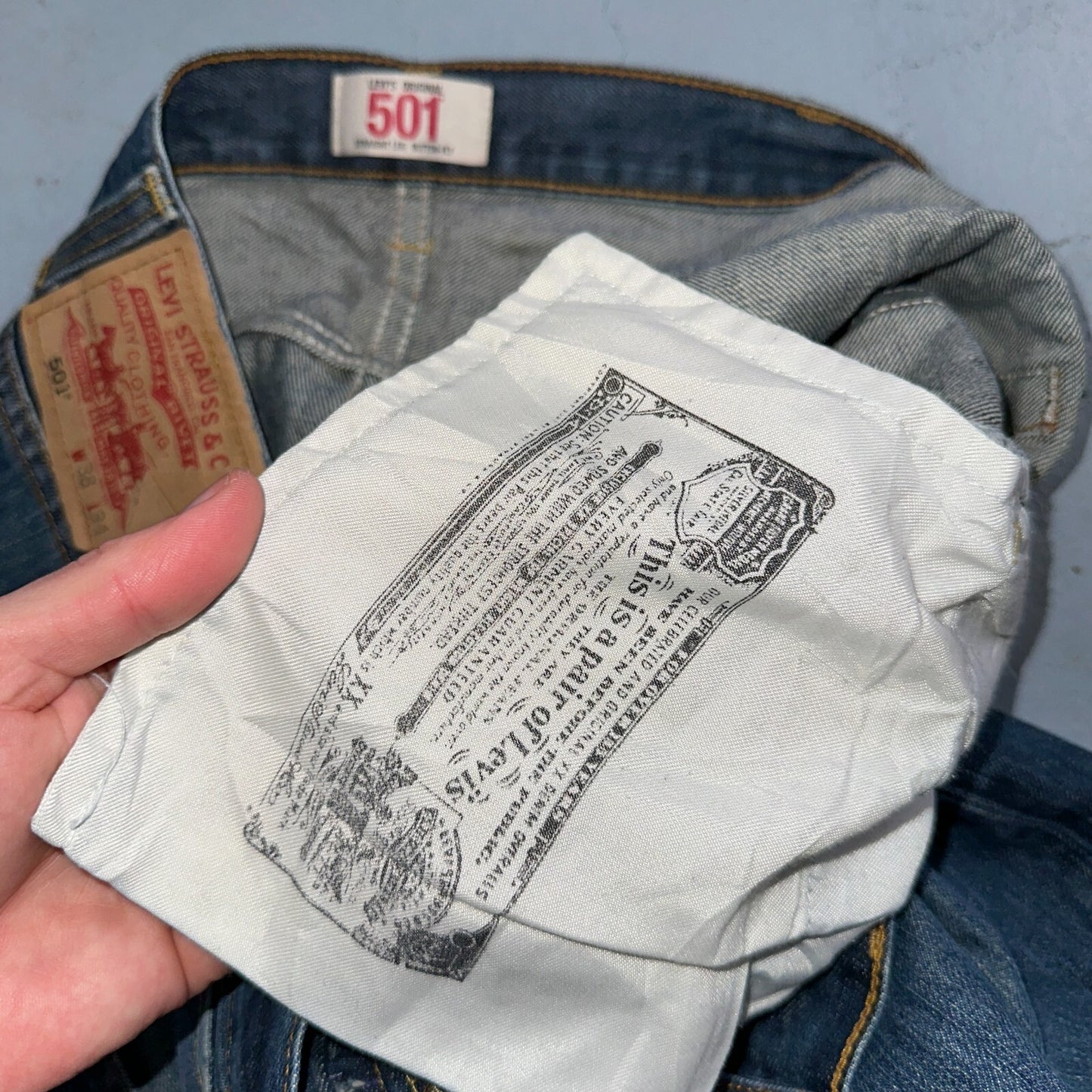 Levis 501 Vintage Y2K XX Straight Leg Jeans Blue Med Wash 38x34 Act 38x33