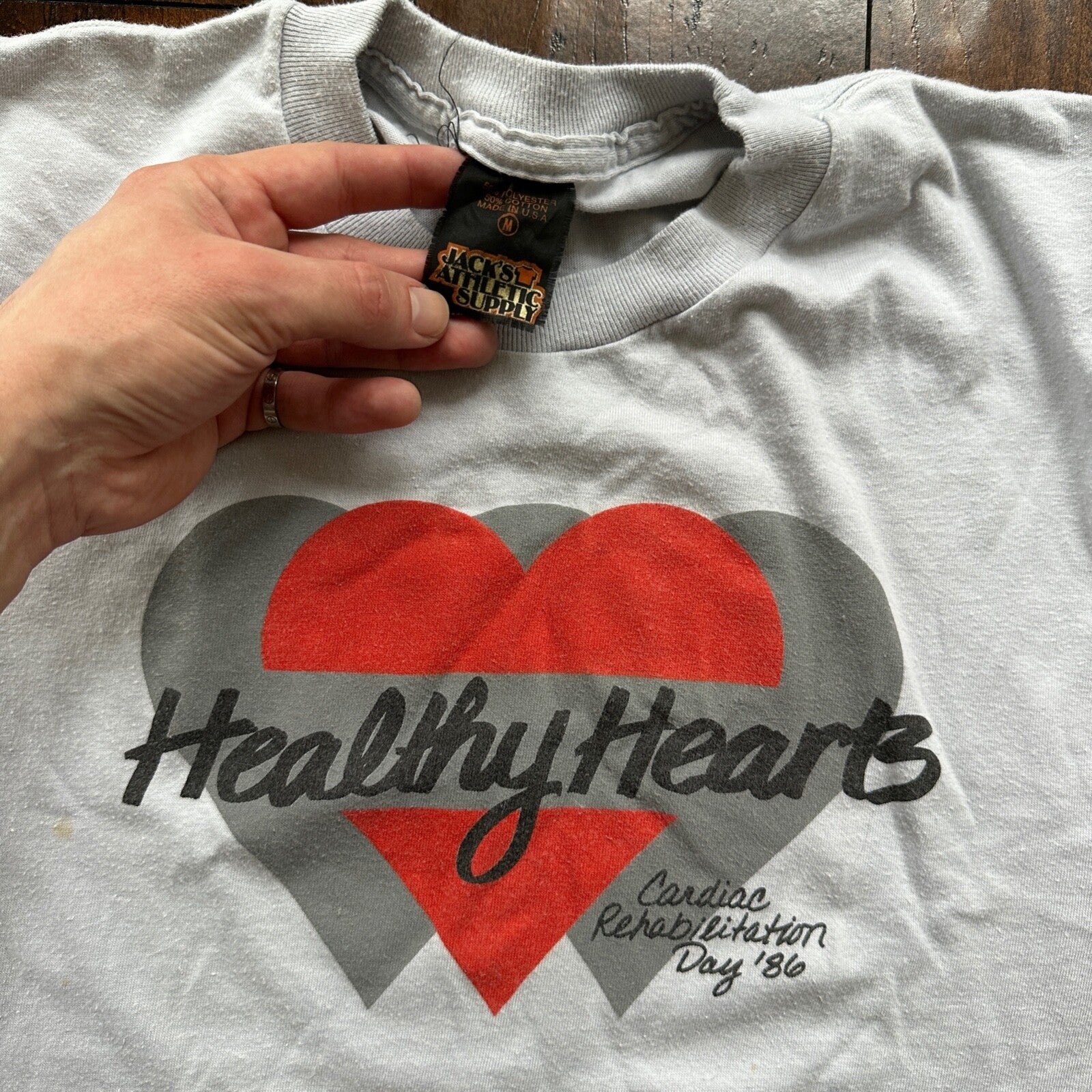 Healthy Hearts Cardiac Rehab Vintage T Shirt 80s 1986 Hospital Human Care Love