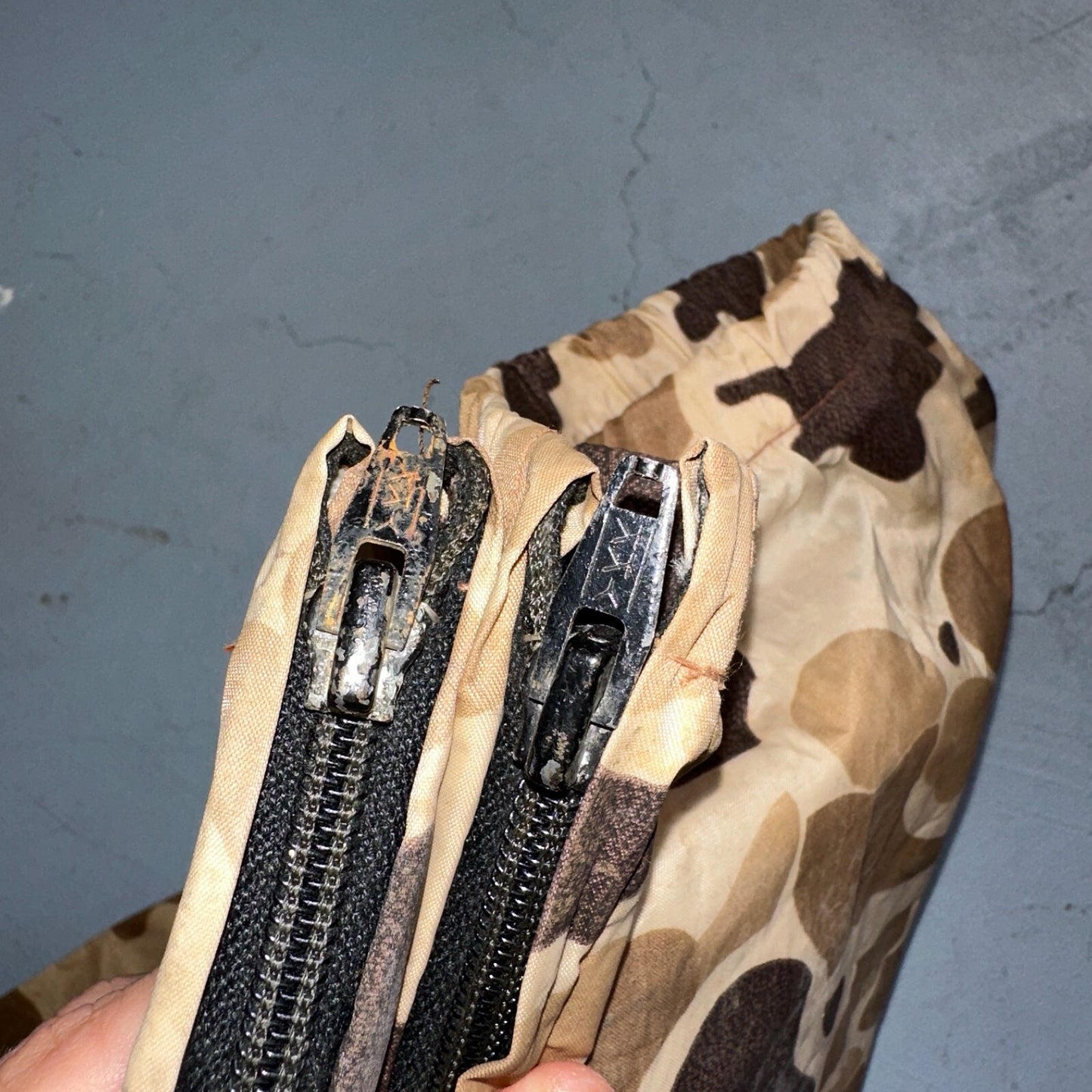 Columbia 1970s VTG Mens Size Large Duck Camo Nylon Rain Pants 70s Rare Black