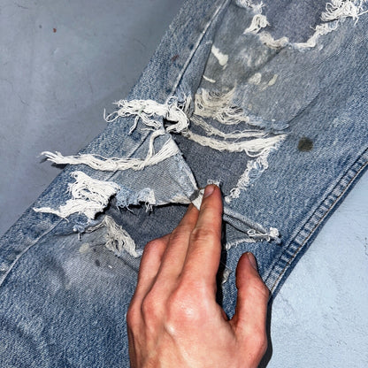 Levis 501 Vintage 80s USA XX Straight Leg Jeans Blue Thrashed 33x38 Act 31x33