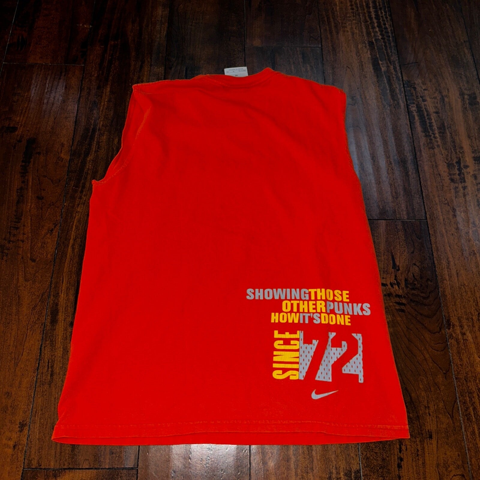 Nike Athletics Boys Size Medium Vintage T Shirt Y2K Silver Tank Top Gym Run