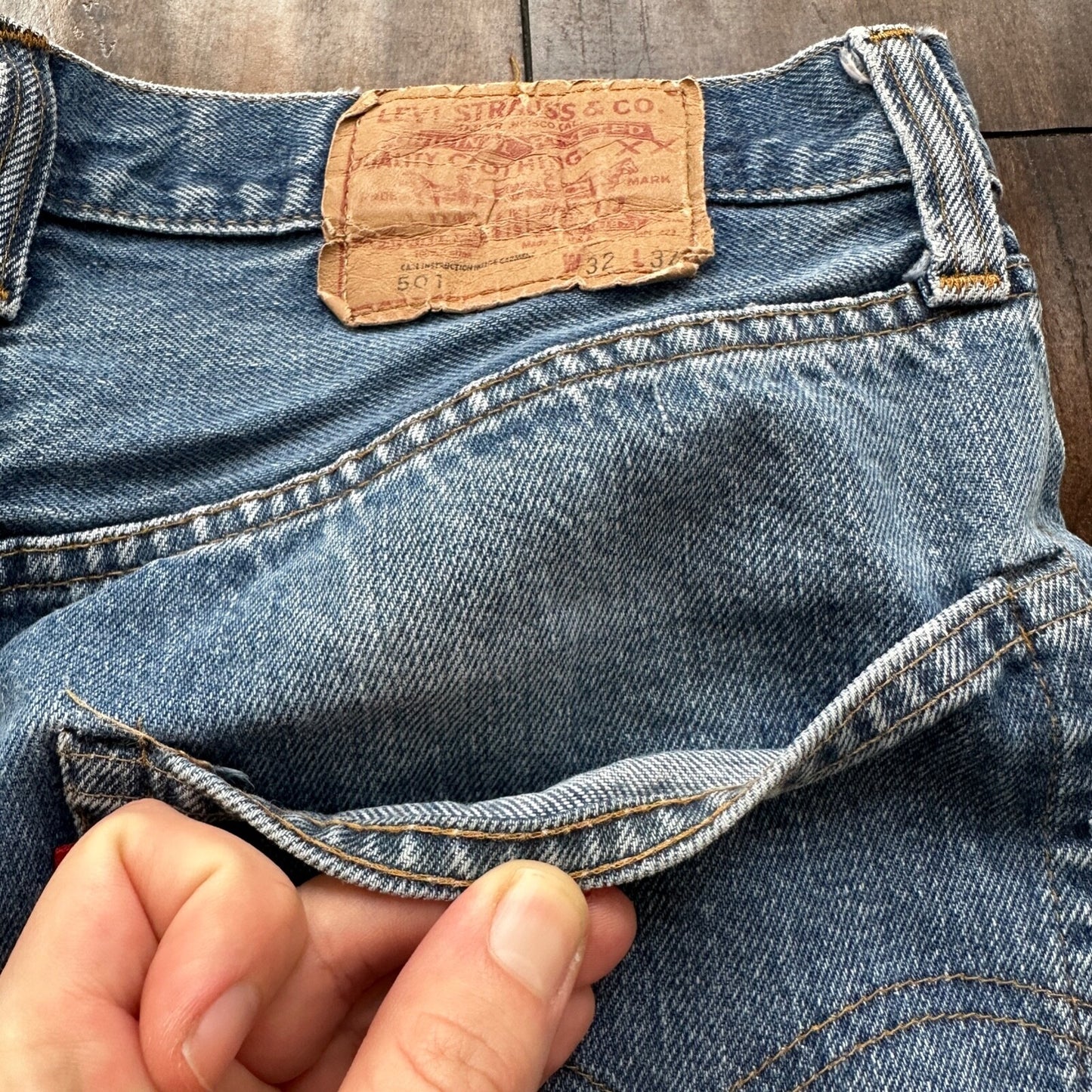 Levis Vintage 80s Redline Selvedge USA 501 XX Jeans 66 70s 32x34 Act 29x25