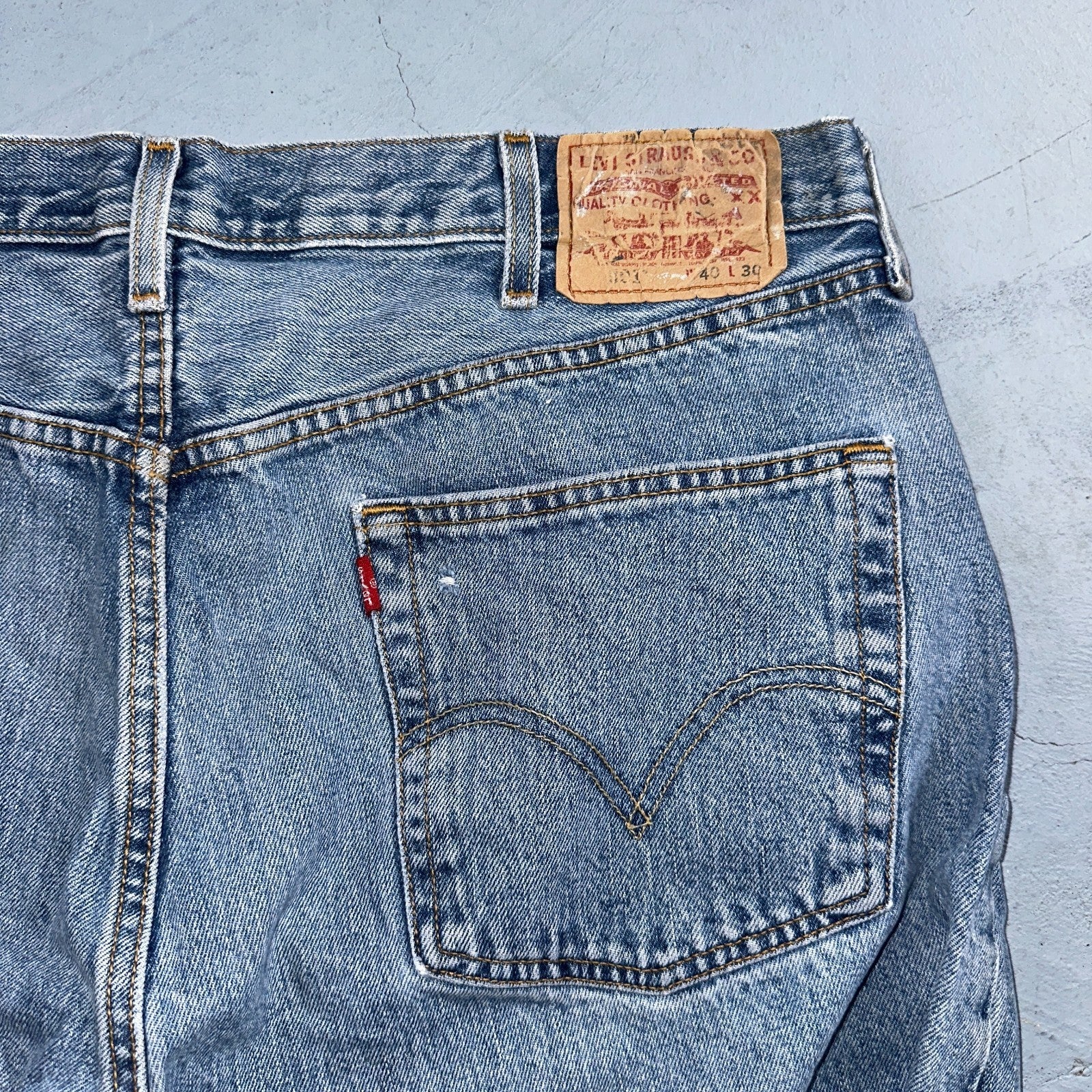 Levis 501 Vintage Y2K Mexico Straight Leg Jeans Blue Light Wash 40x30 Act 38x30