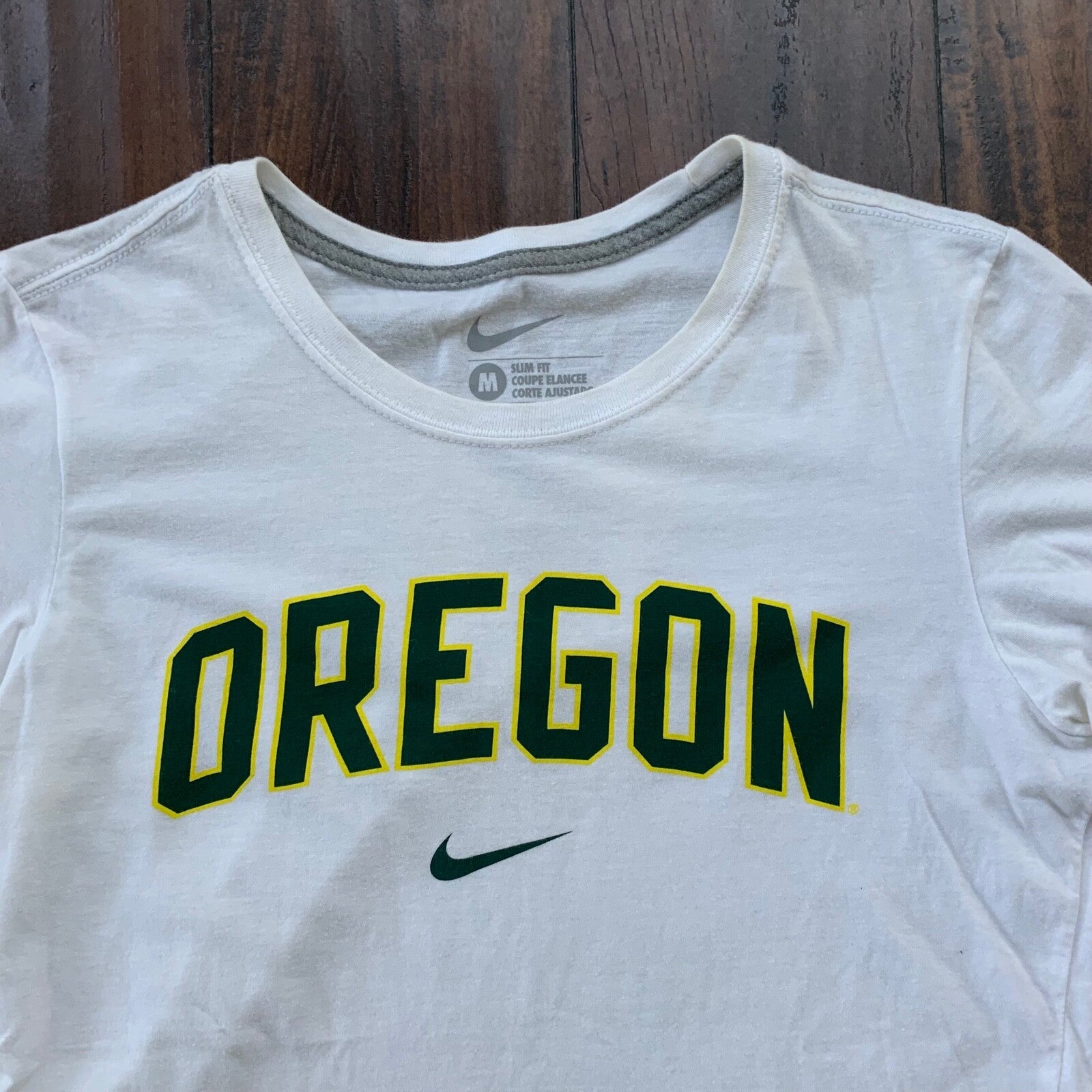 Nike Oregon Womens Vintage Style T Shirt Center Swoosh Y2K Sports Gym Running