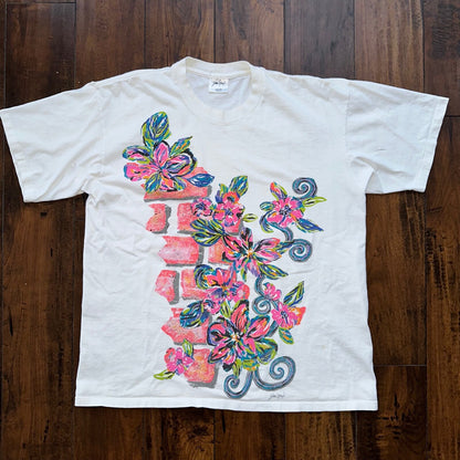 Flowers Big Print Vintage T Shirt 90s Love Butterflies Brick Art Cute Picasso