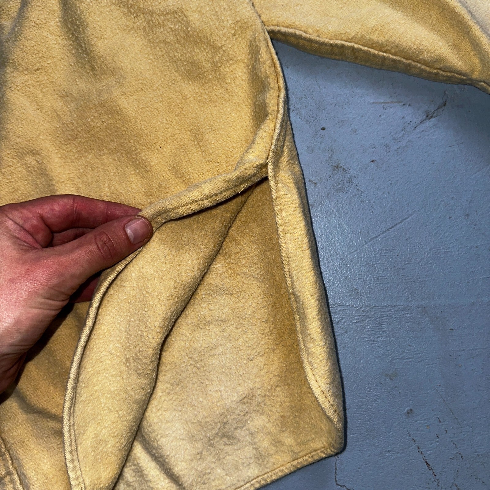 Vintage Woolrich Chamois Button Up Shirt Heavy Cotton Mens XL USA Yellow 70s