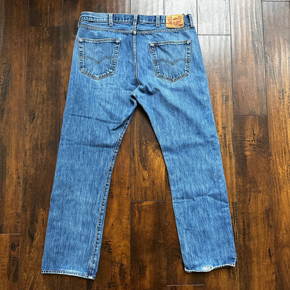 Levis 501 Vintage Y2K Straight Leg XX 2000s Jeans 38x32 Med Wash Act 37x30