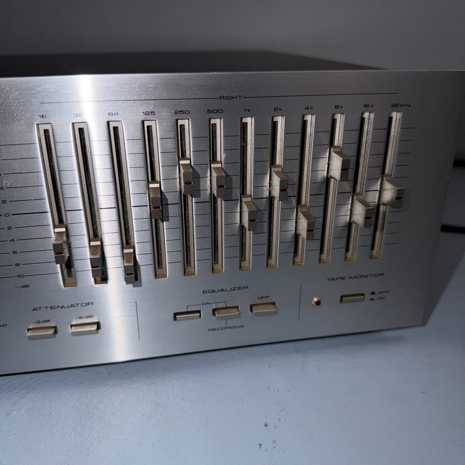 Pioneer SG-9800 Stereo Graphic Equalizer EQ - Please Read Description