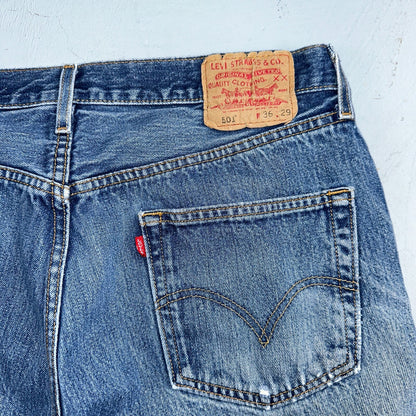 Levis 501 Vintage Y2K Mexico Straight Leg Jeans 36x29 90s Med Wash Act 35x28