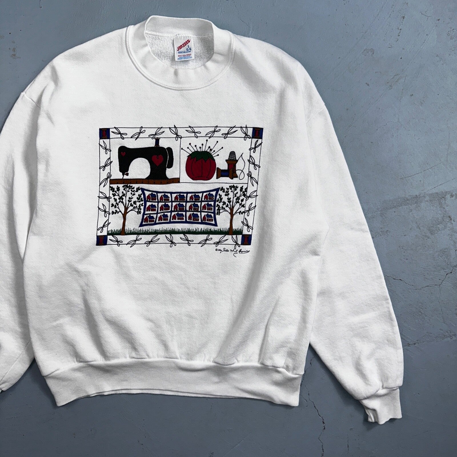 Grandma Core Sewing 90s USA Sweatshirt VTG Crewneck Large Autumn Fall Halloween