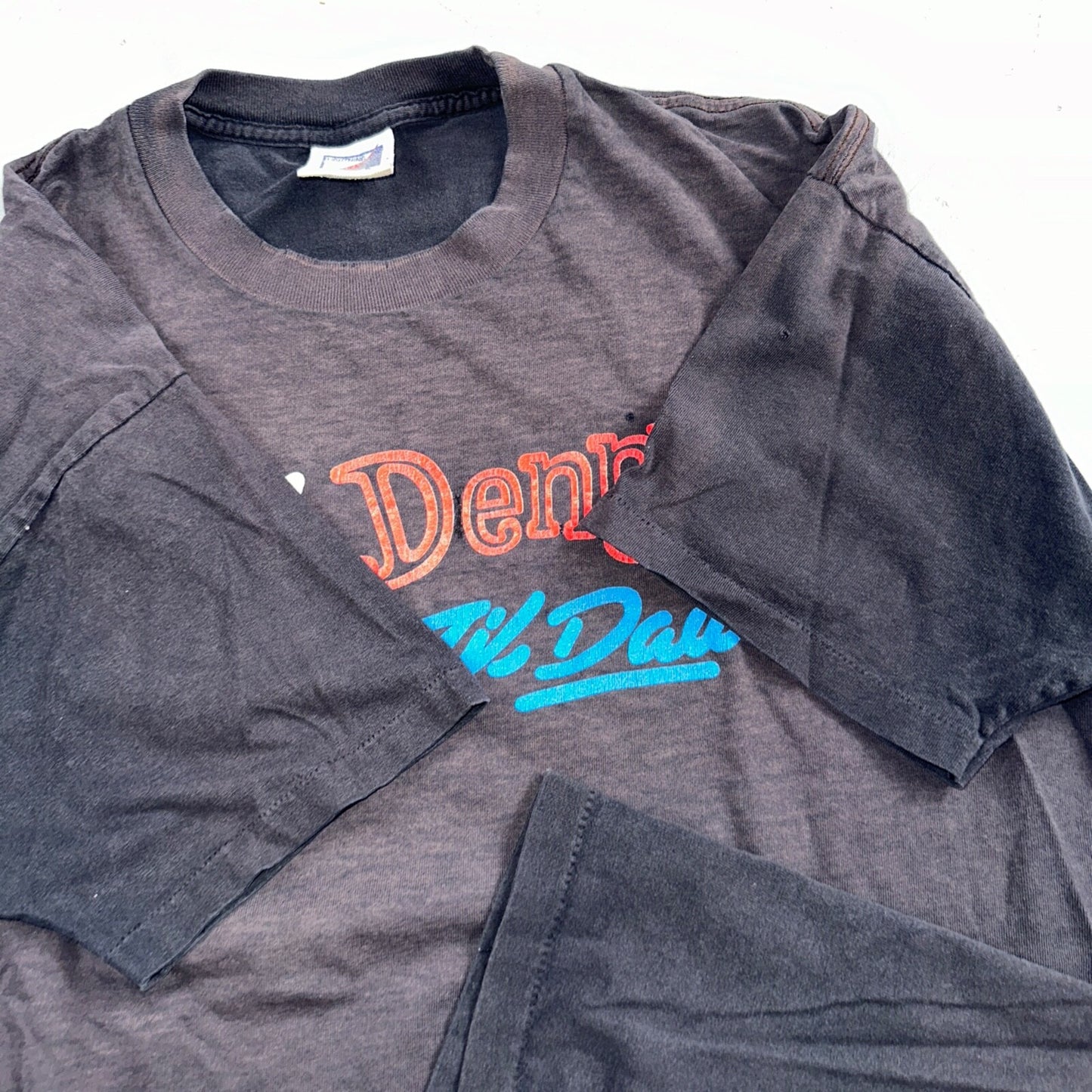 Denneys Til Dawn 90s VTG T Shirt Funny Owl Life Too Short Sleep Joke Text Faded