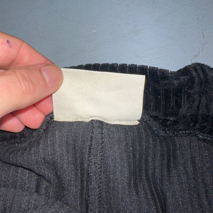 YoungLA Soft Corduroy Black Drawstring Shorts Men's Small Inseam 6" Athletic