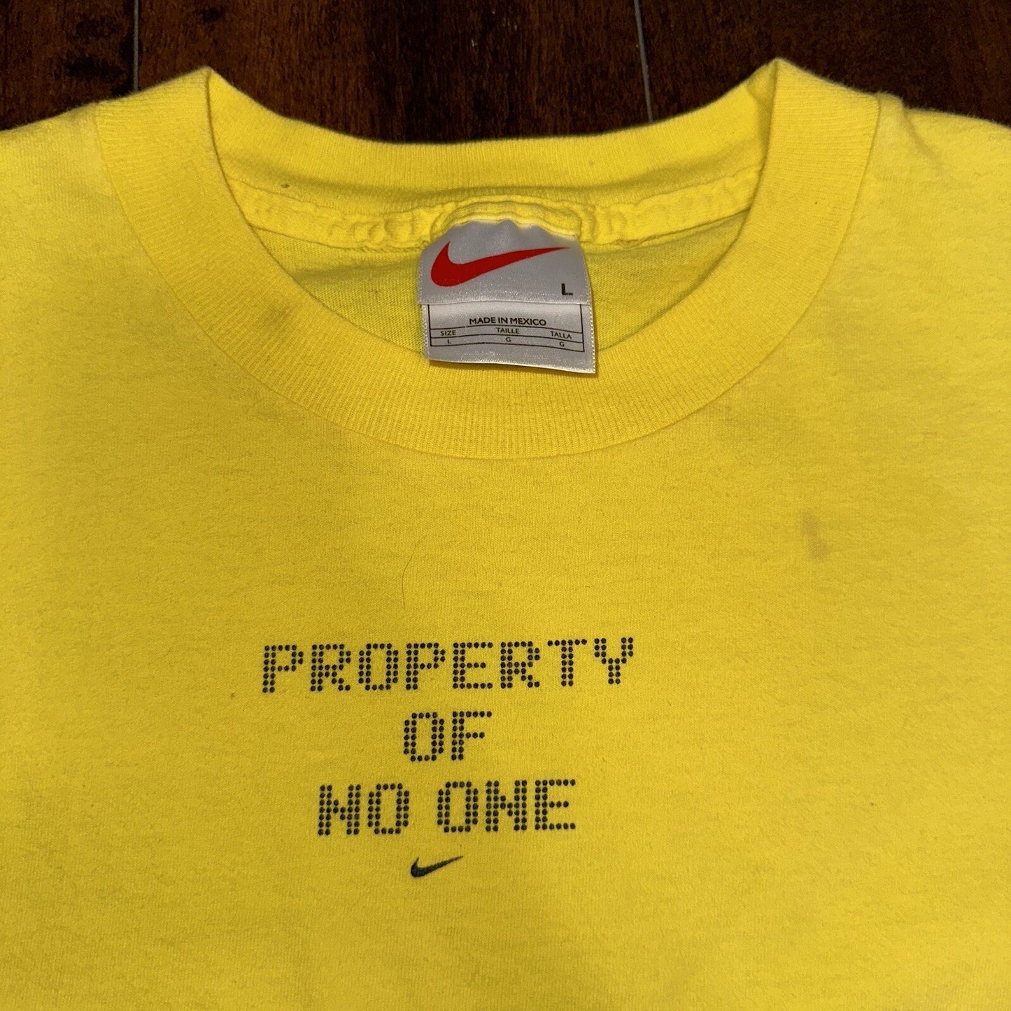 Nike Property Of No One Center Swoosh 90s Yellow Vintage T Shirt LGBTQ Hype Rap