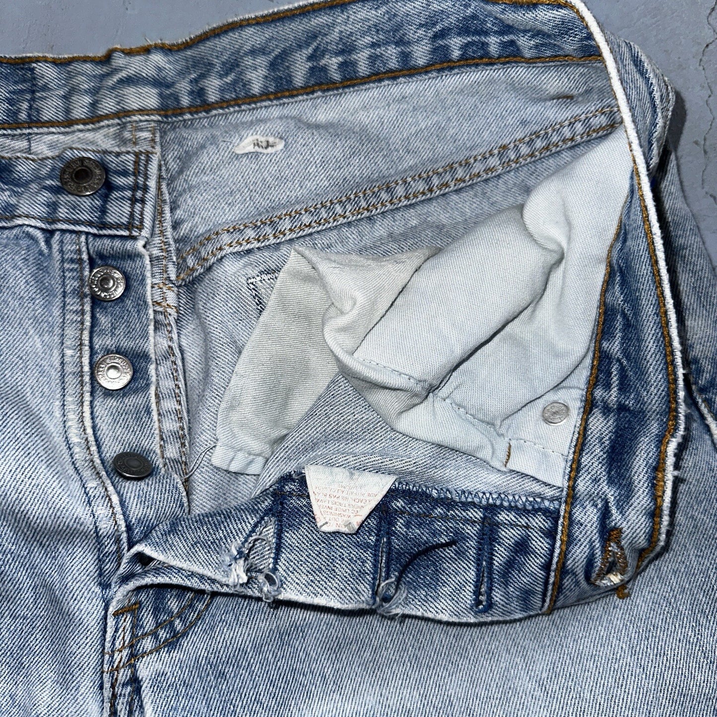 Levis 501 Vintage 90s Straight Leg Jeans 32x30 80s Light Wash Act 28x30 Thrashed