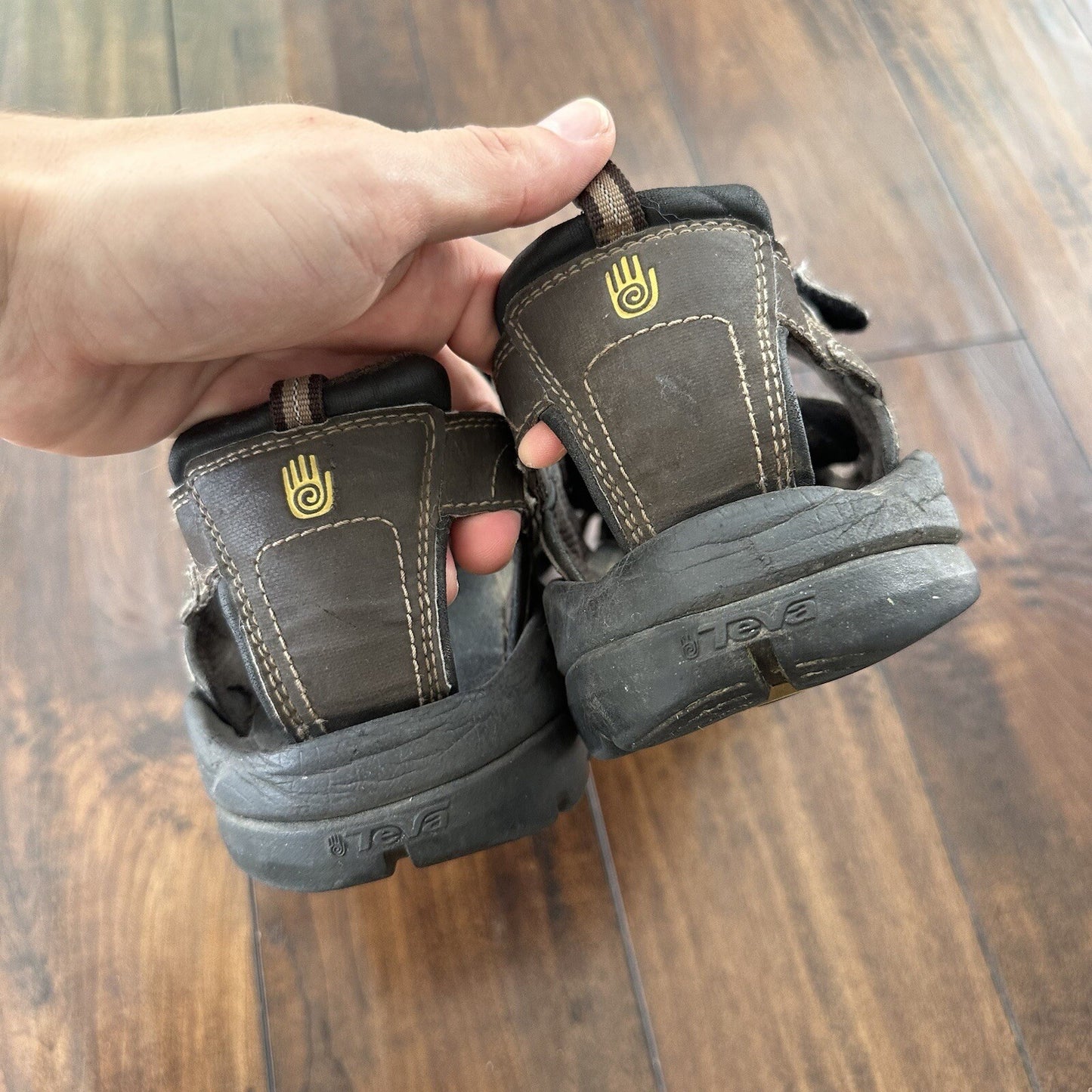 Teva Mens Shocpad Brown Gray Closed Toe Hook Loop Fisherman Sandals Size 12