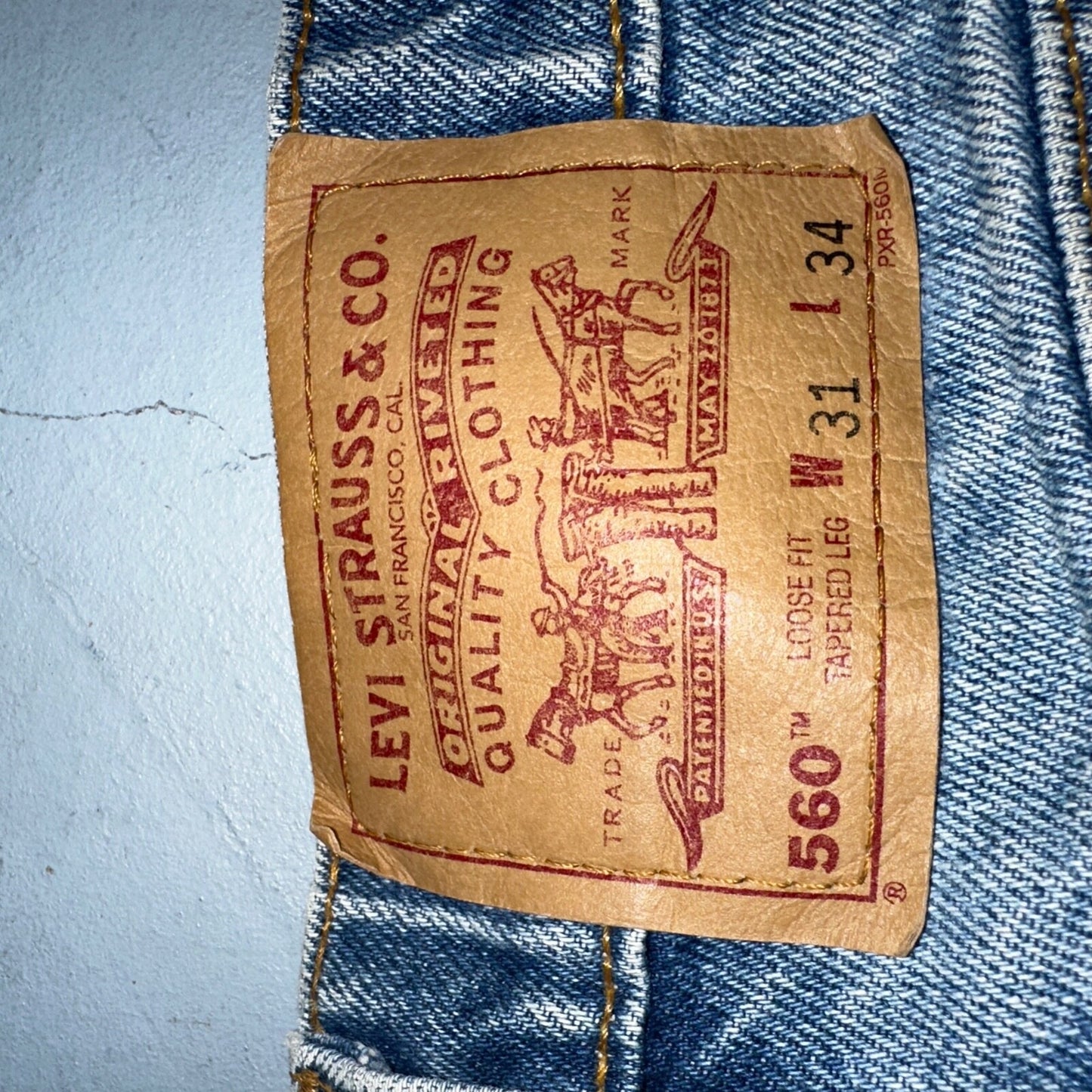 Levis 560 Vintage 90s Canada Red Tab Loose Fit Tapered Leg Blue Jeans 31x34
