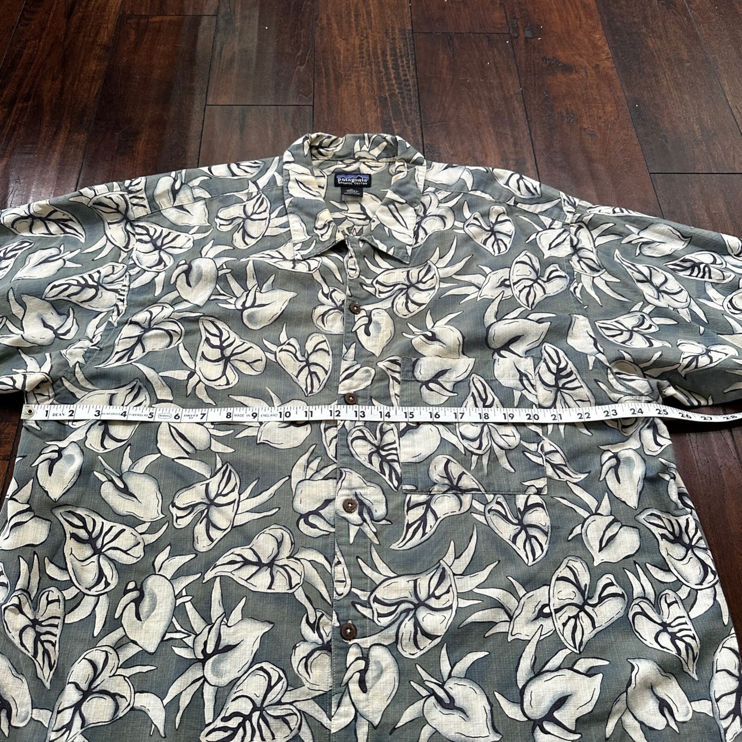 Vintage Patagonia Men's Hawaiian Button Down Shirt XL Floral Cotton Organic Y2K