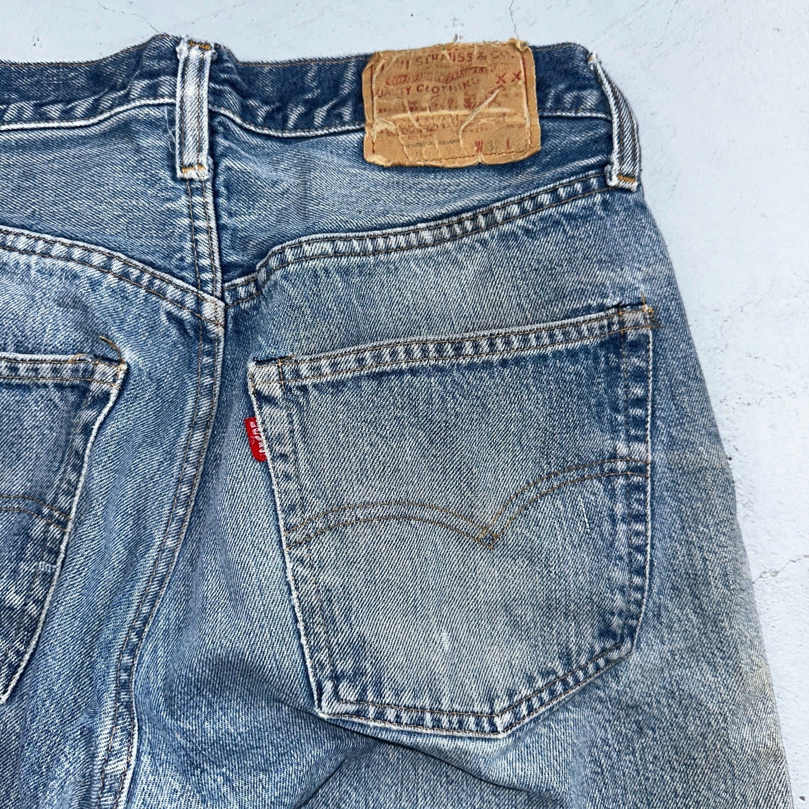 Levis 501 Vintage 80s Redline Selvedge USA XX Jeans Light Wash 32x31 Act 29x27