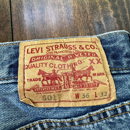 Levis 501 Vintage Y2K Straight Leg XX 2000s Jeans 36x32 Light Wash 36x30