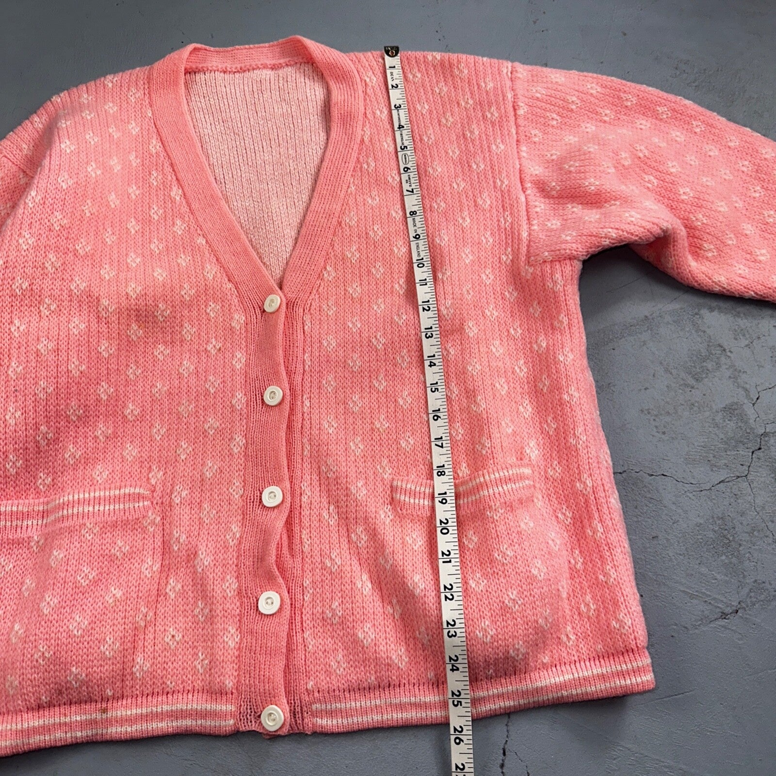 Vintage Pink Knit Sweater Cardigan Womens 70s 80s Basic Cozy Essential Winter