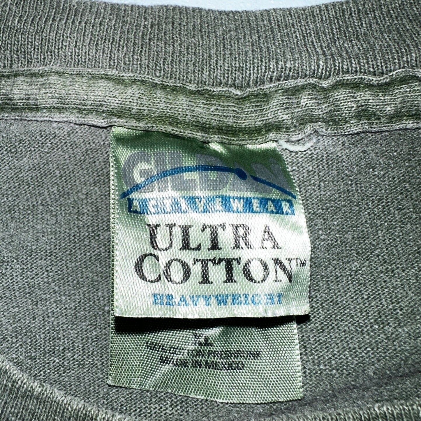 Silver Dart Lodge Y2K VTG T Shirt Cape Breton Green Gildan Embroidery XL