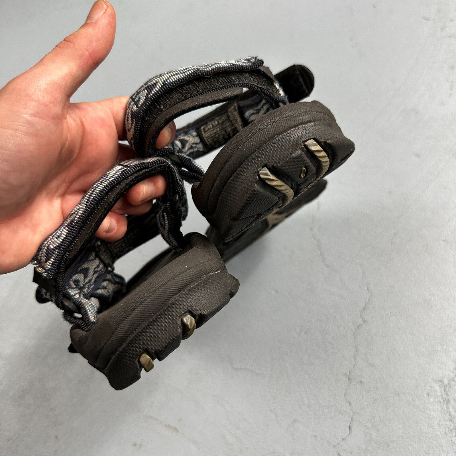 Teva Original Men’s Hiking Water Sandals 6404 White Stripes - Size 9 VTG