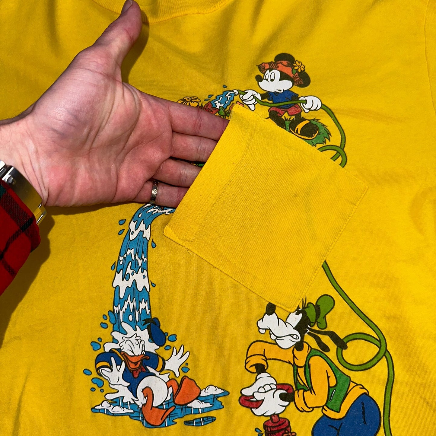 Disney Mickey Mouse Tilted Pocket 90s VTG T Shirt Y2K Goofy Cute Graphic Fun