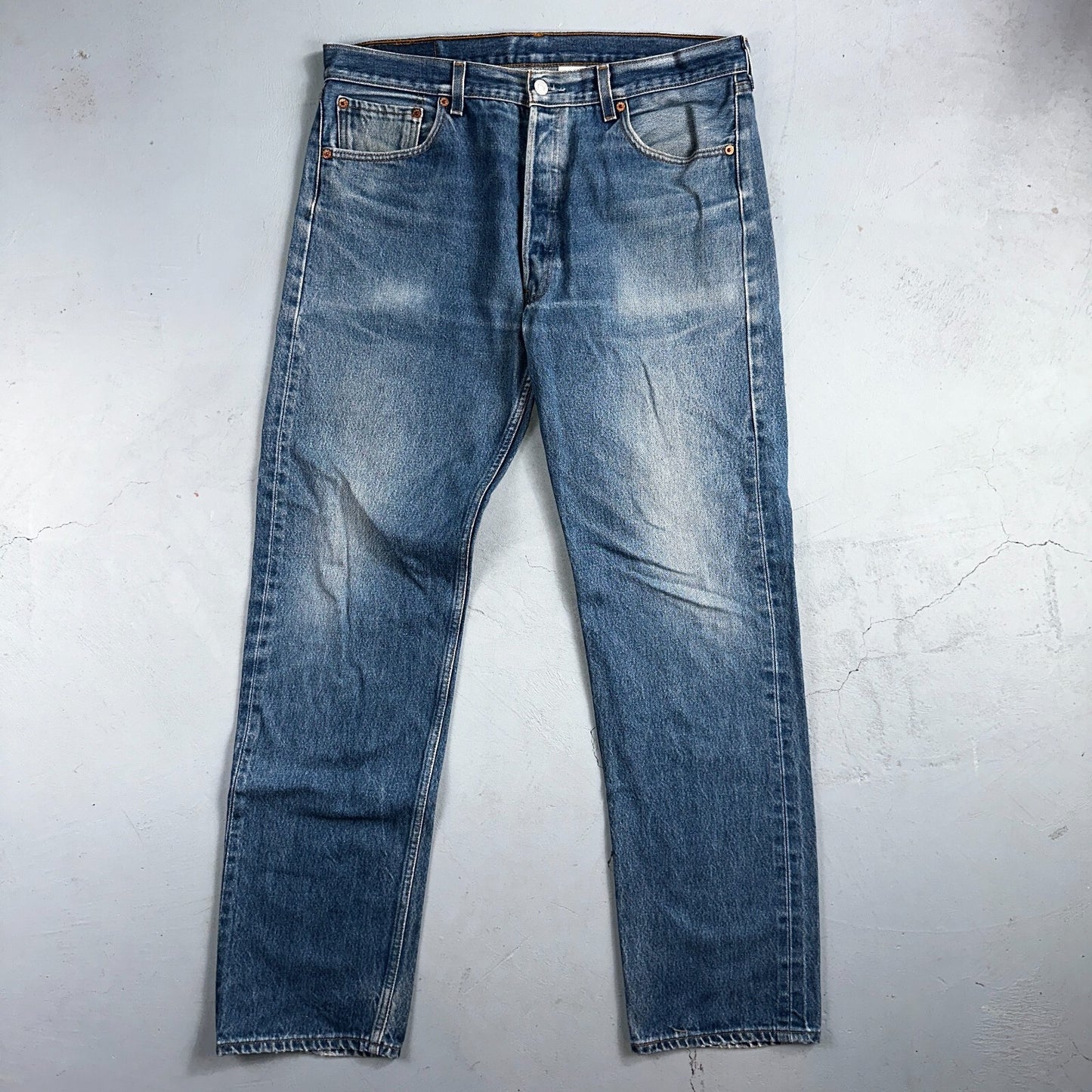 Levis 501 Vintage Y2K Mexico Straight Leg Jeans 36x36 90s Med Wash Act 36x32