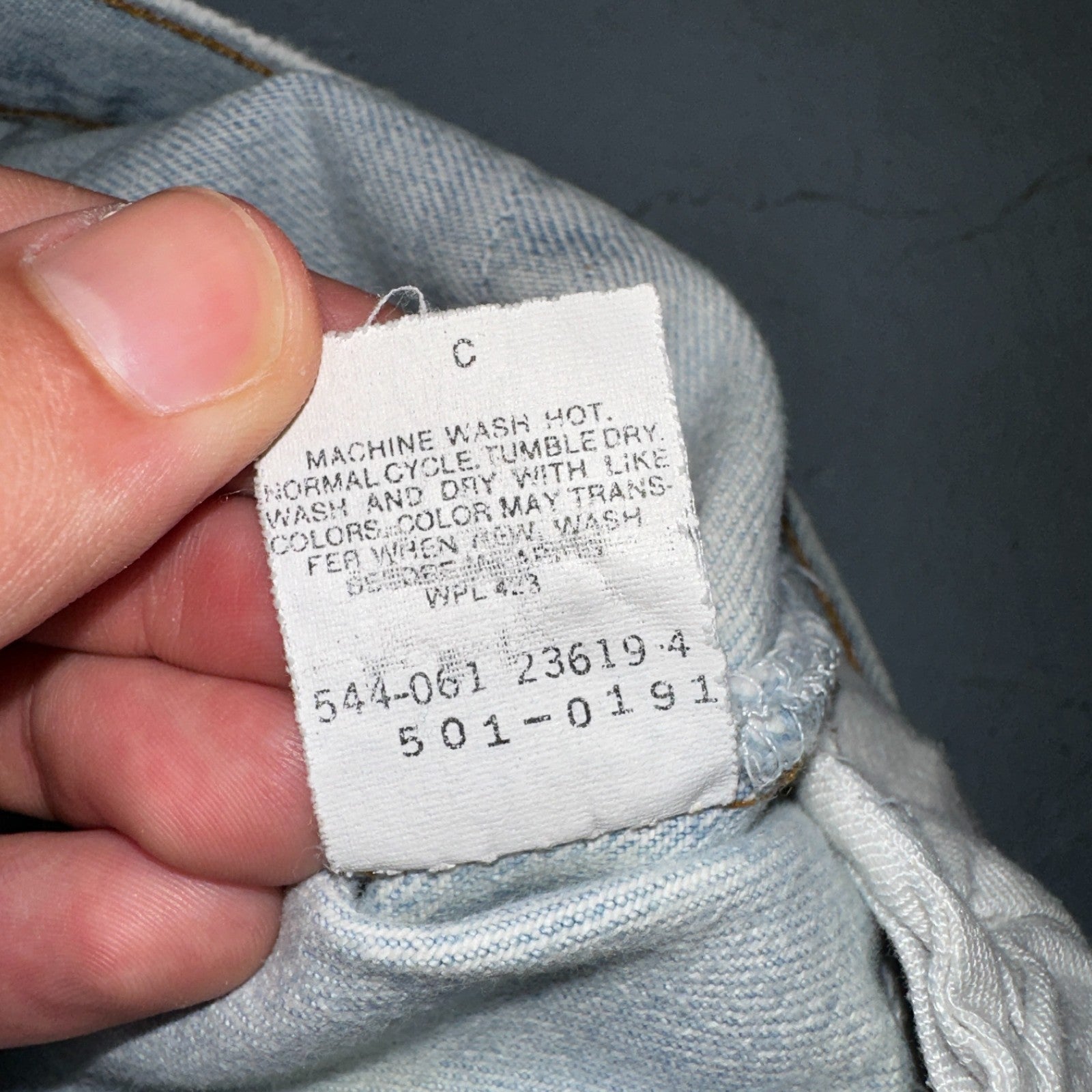 Levis 501 Vintage 90s USA XX Straight Leg Jeans Blue Light Wash 33x34 Act 30x32