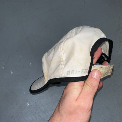 Nike Hat Cap Strap Back Black White Dri Fit Featherlight Golf Center Swoosh Run