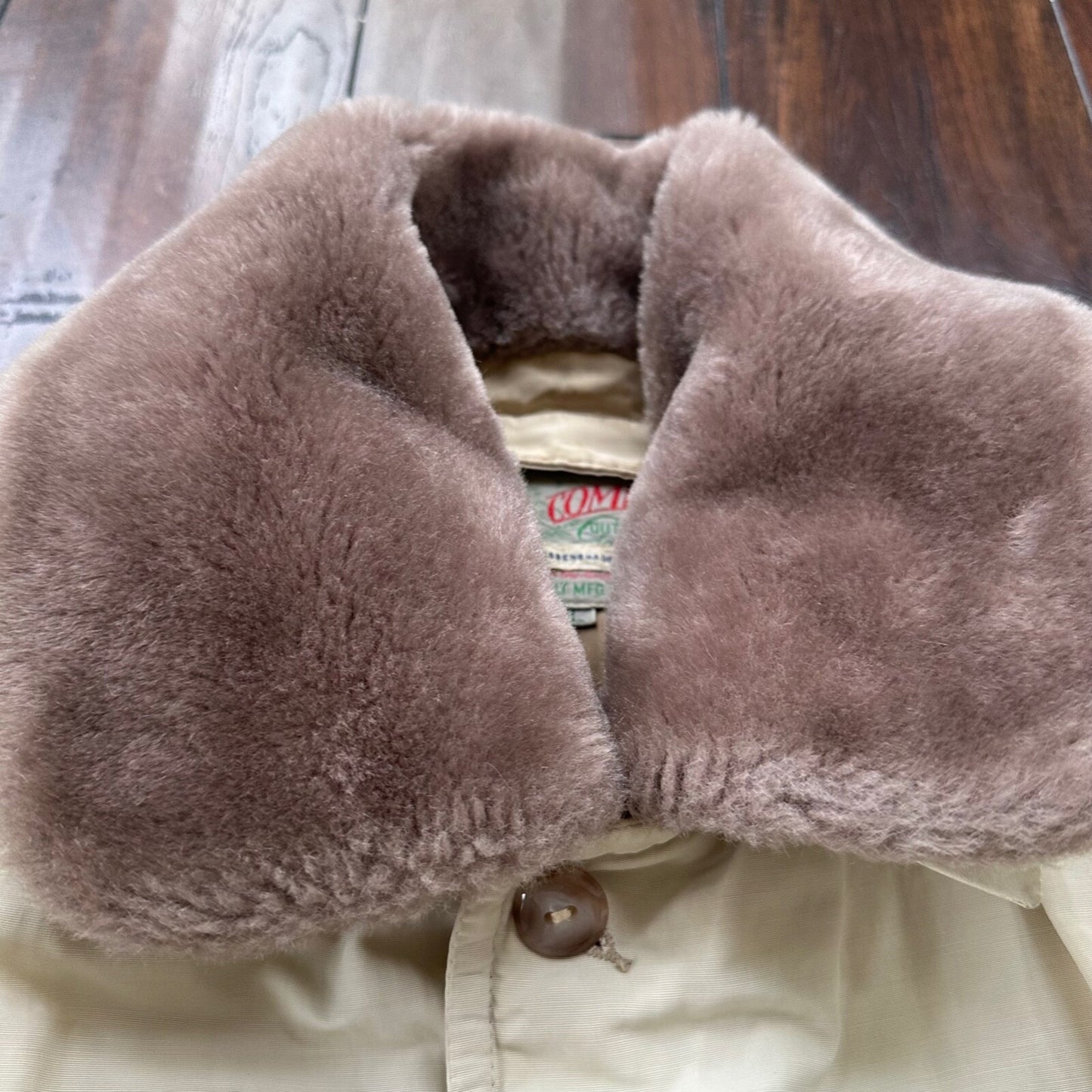 Vintage Comfy Outdoor Garment All Down Jacket Khaki Medium Seattle WWII 50s 40s