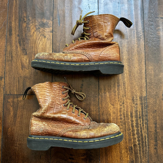 Dr. Martens Pascal Croc Brown Leather Lace-up Boots Women’s Size 6 HEAVY USED