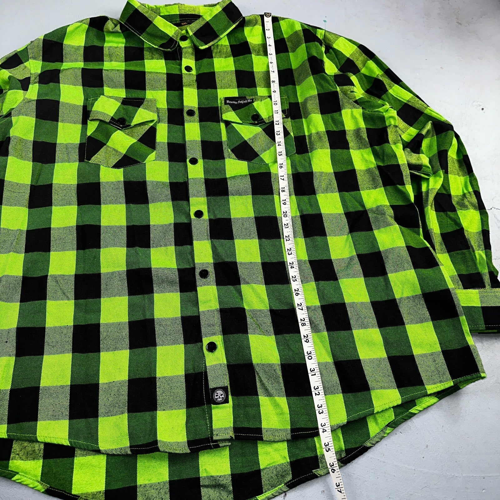Demons Behind Me Men's Long Sleeve Button-Up Flannel Shirt Green/Black Size 5XL