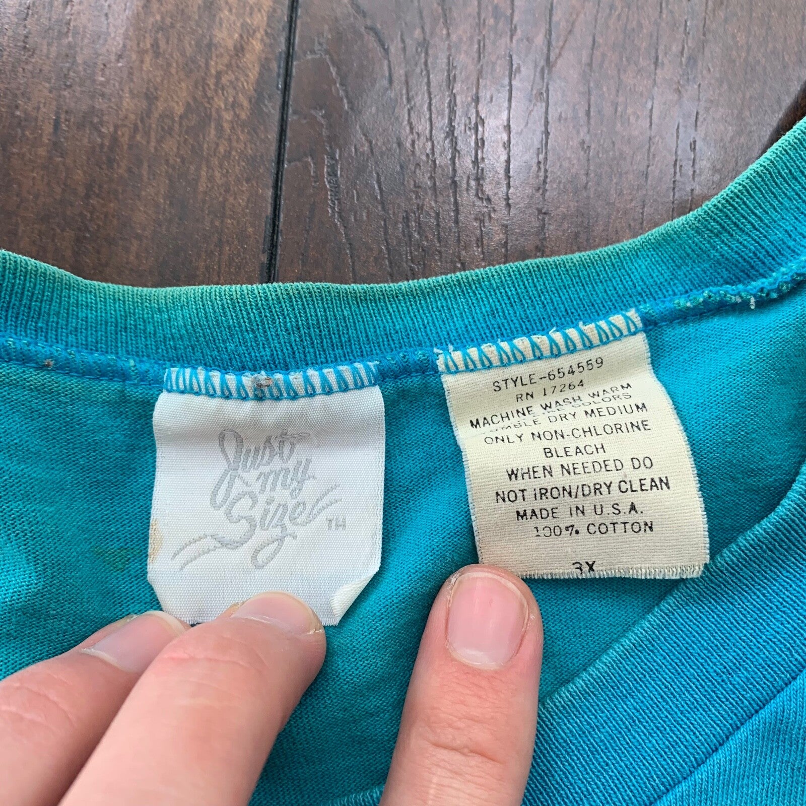 Fishes Ocean Fish Vintage T Shirt Blue Love Animals Florida Summer Vibe 90s 