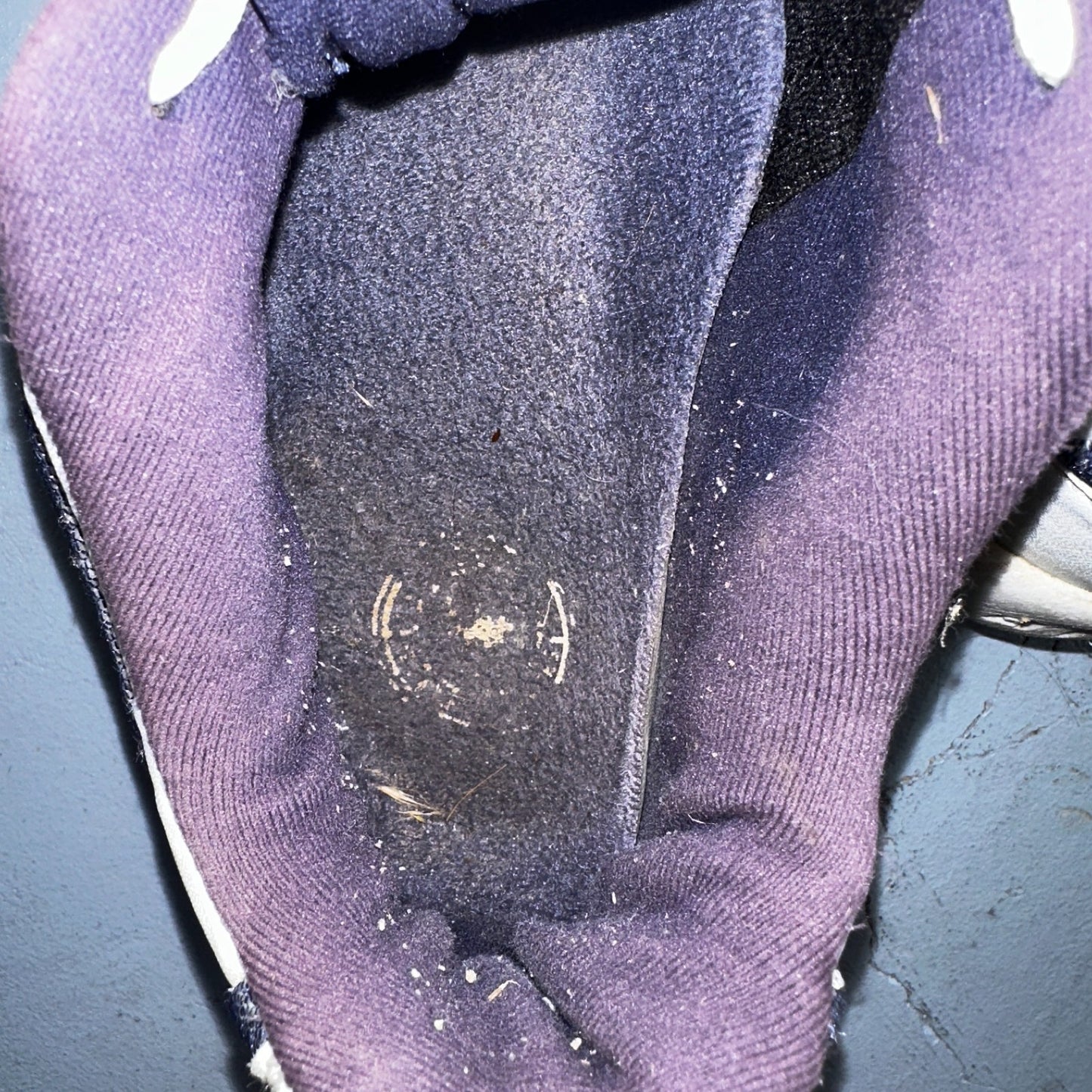 Vintage Nike Trainer Mens White Purple Size 10 USA Leather Sneaker 303901 Y2K