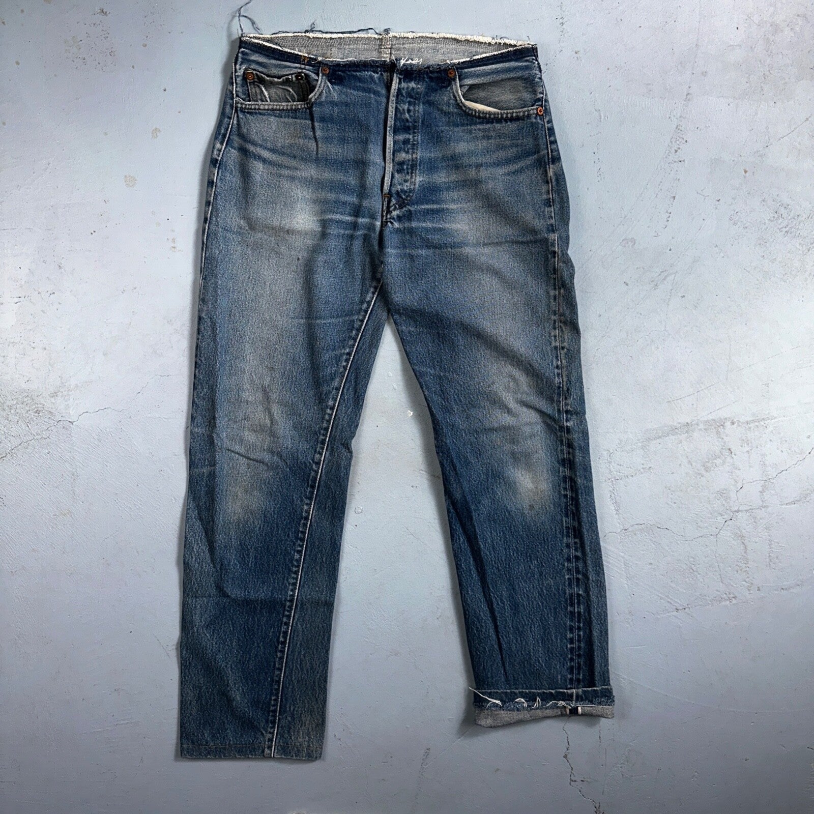 Levis 501 Vintage 80s Redline Selvedge USA XX Jeans Med Wash 31x36 Act 30x30