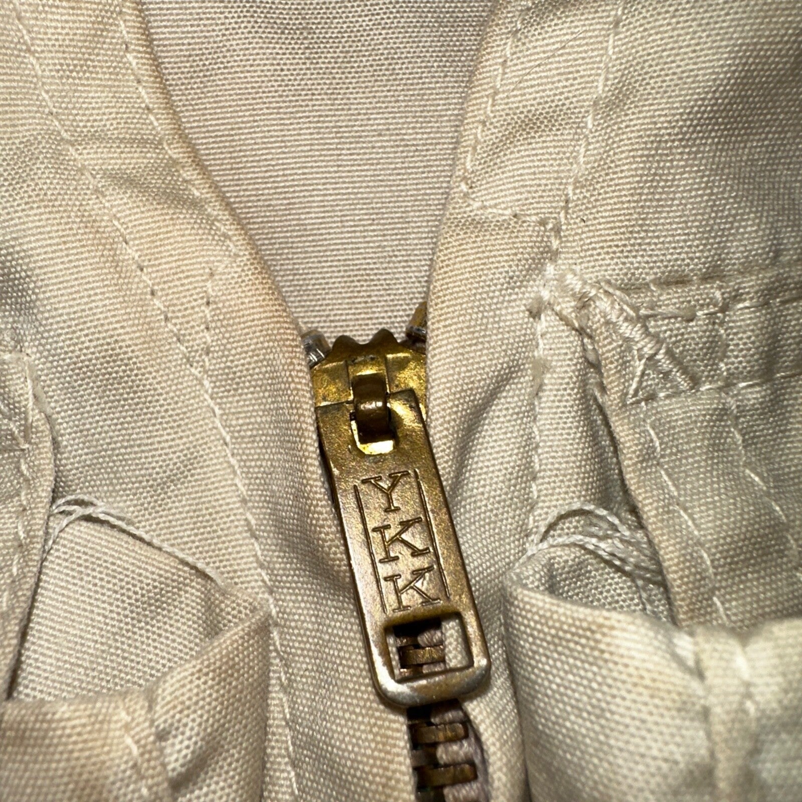 VTG Hurricane Fishing Vest Men's Size L Beige Sleeveless Zip-Up 100% Cotton 70s