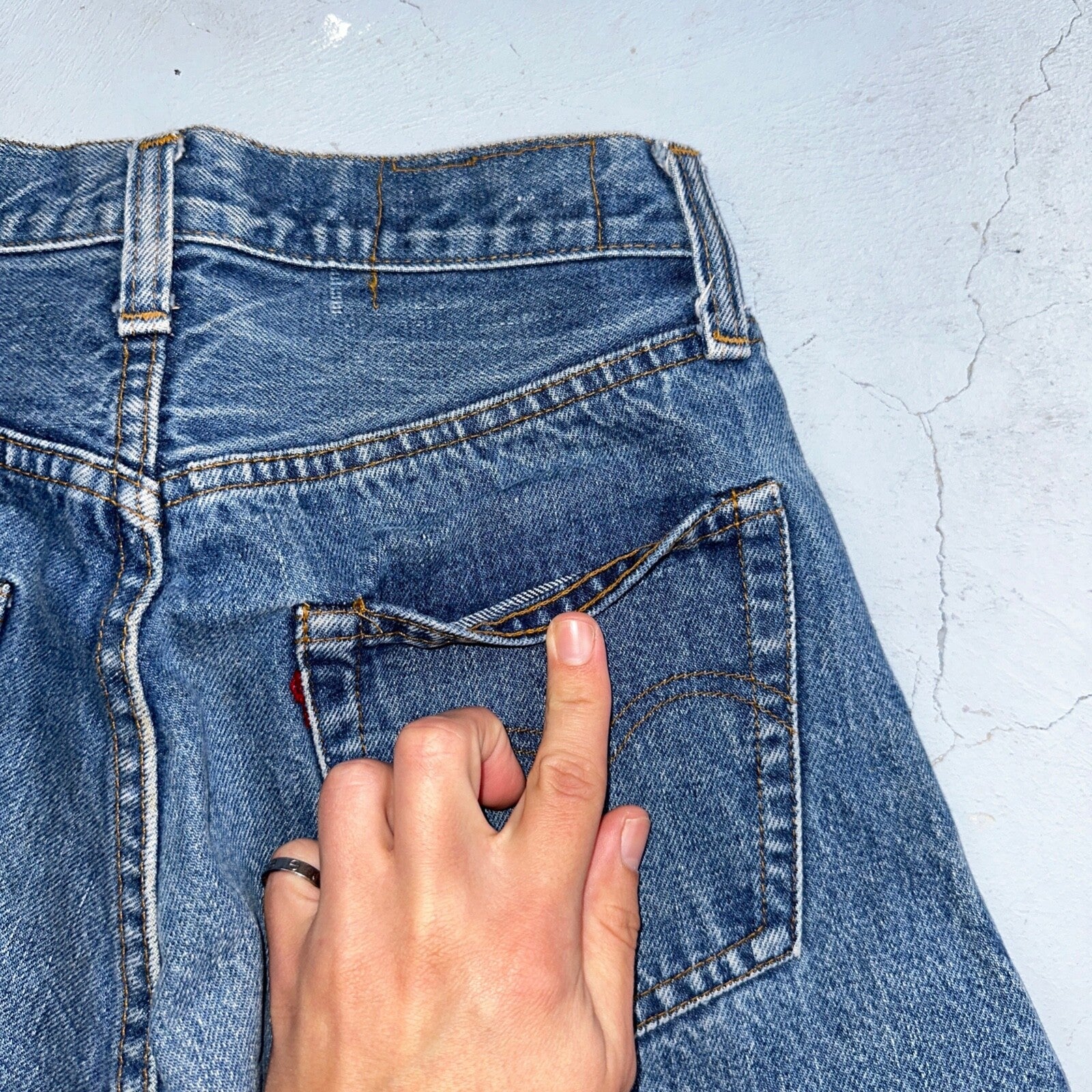 Levis 501 Vintage 80s Redline Selvedge USA XX Jeans Med Wash 27x34 Act 24x30