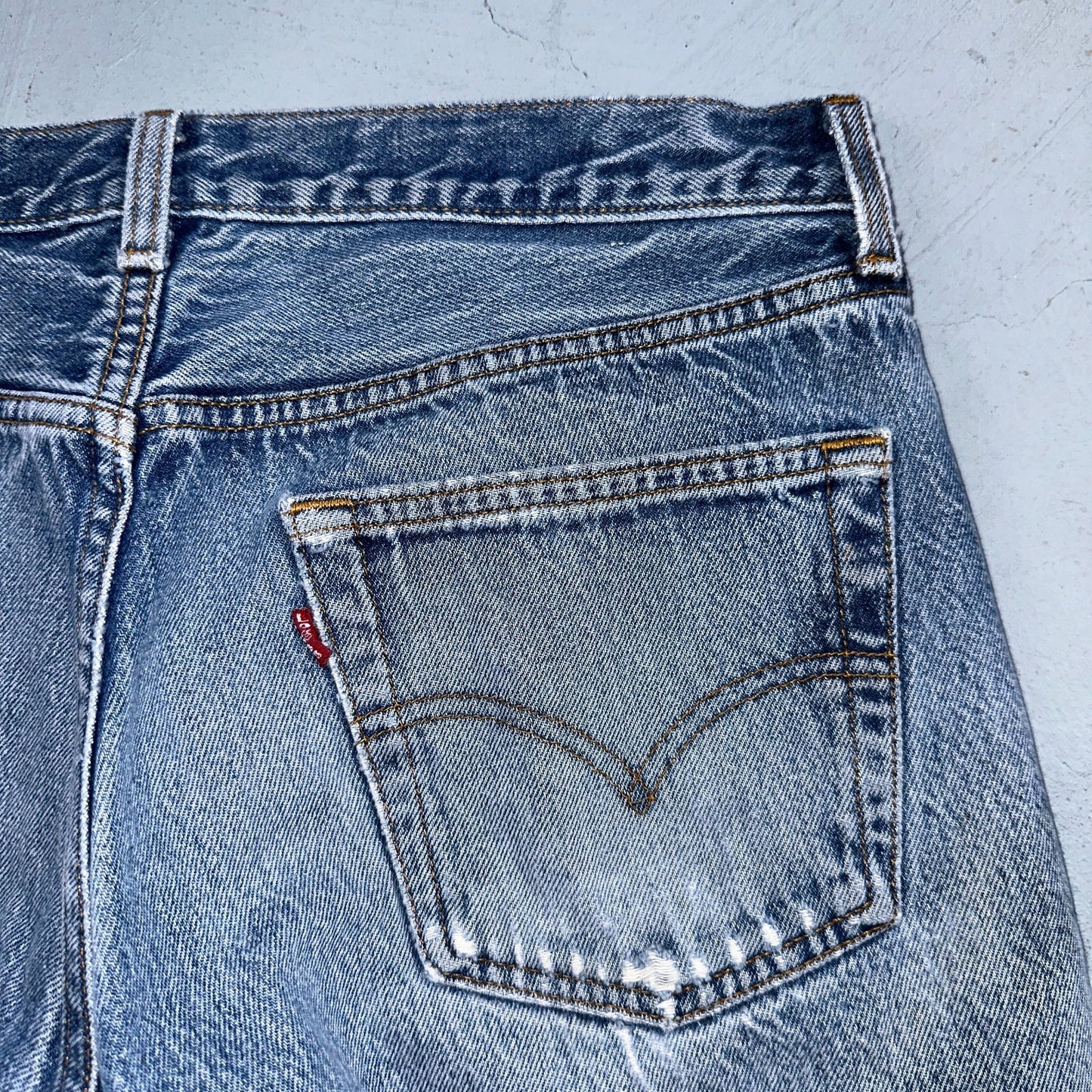 Levis 501 Vintage 90s USA XX Straight Leg Jeans Blue Light Wash 35x32 Act 31x29