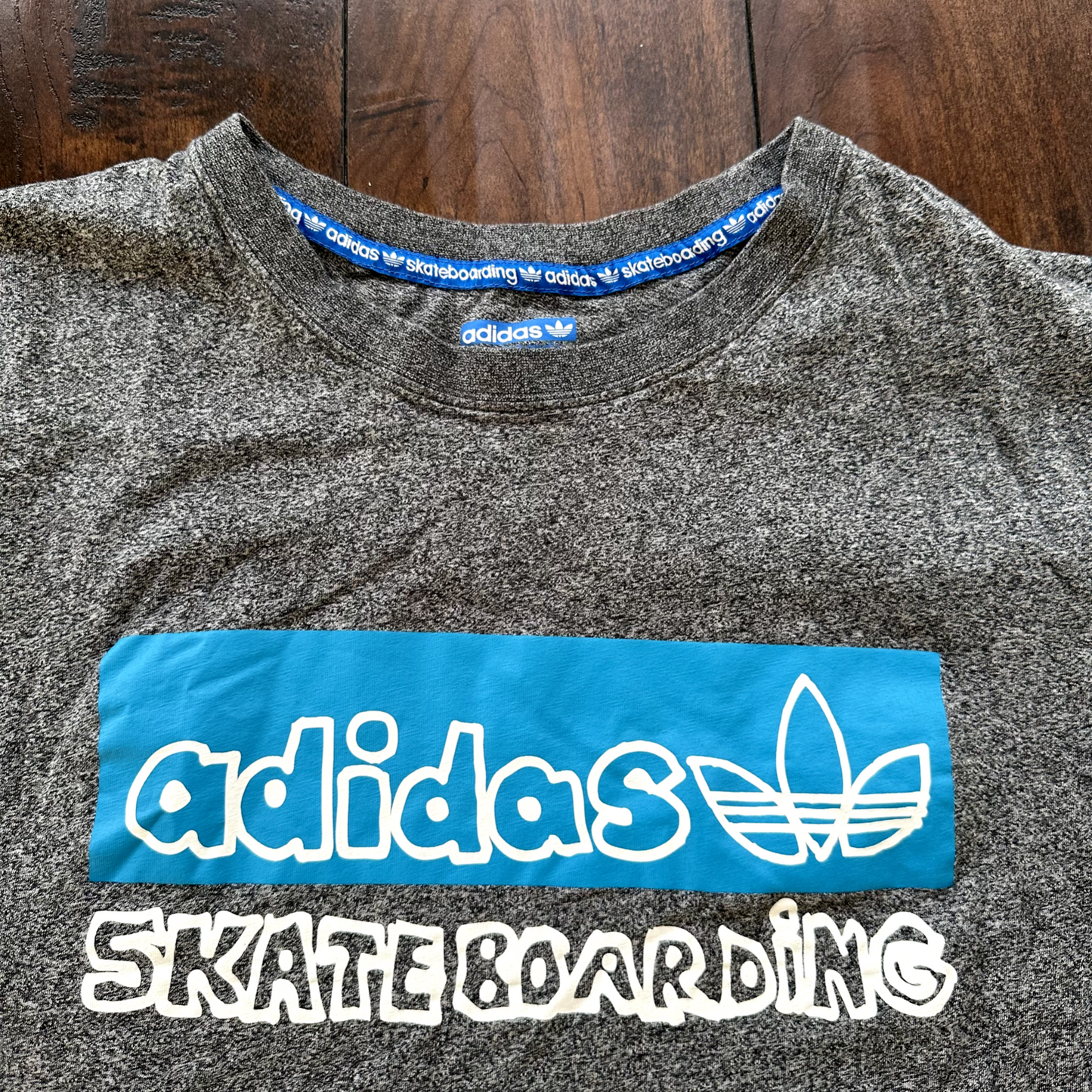 Adidas RARE Skateboarding Vintage Style T Shirt grey Skateboard Sports Trail Rap