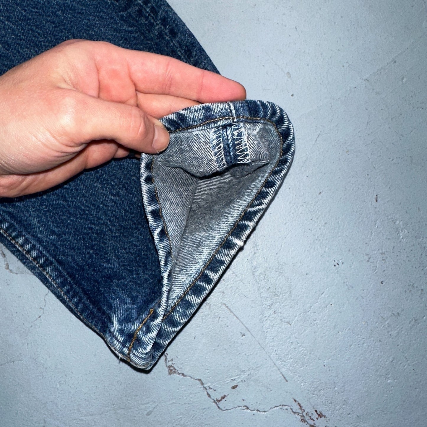 Levis 501 Vintage 80s USA XX Straight Leg Jeans Blue Med Wash 33x32 Act 30x27