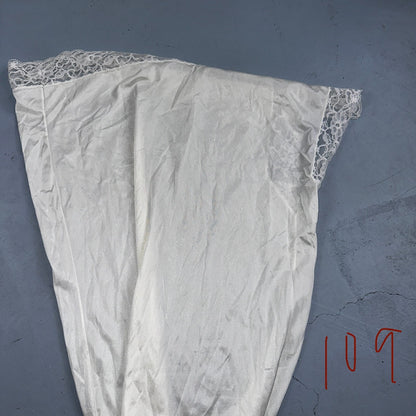 Velrose Women Slip Skirt Lace Hem Elastic Waist White Small VTG Lingerie