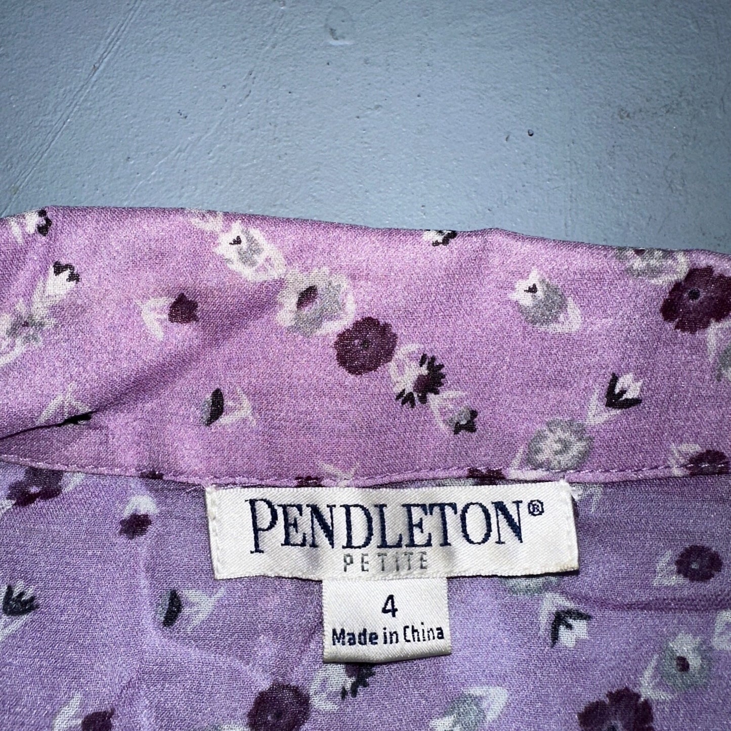 Pendelton 100% Silk Purple Collared Button Down Long Sleeve SZ 4 Petite Flowers