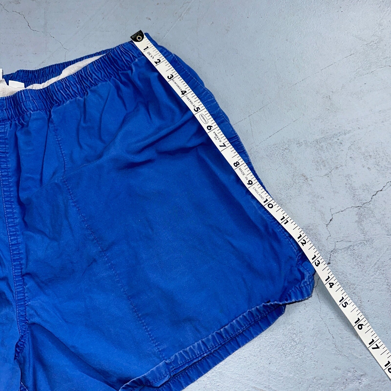 Columbia VTG Shorts Mens Large Blue Lined Trunks Nylon Shell Hike 4 in
