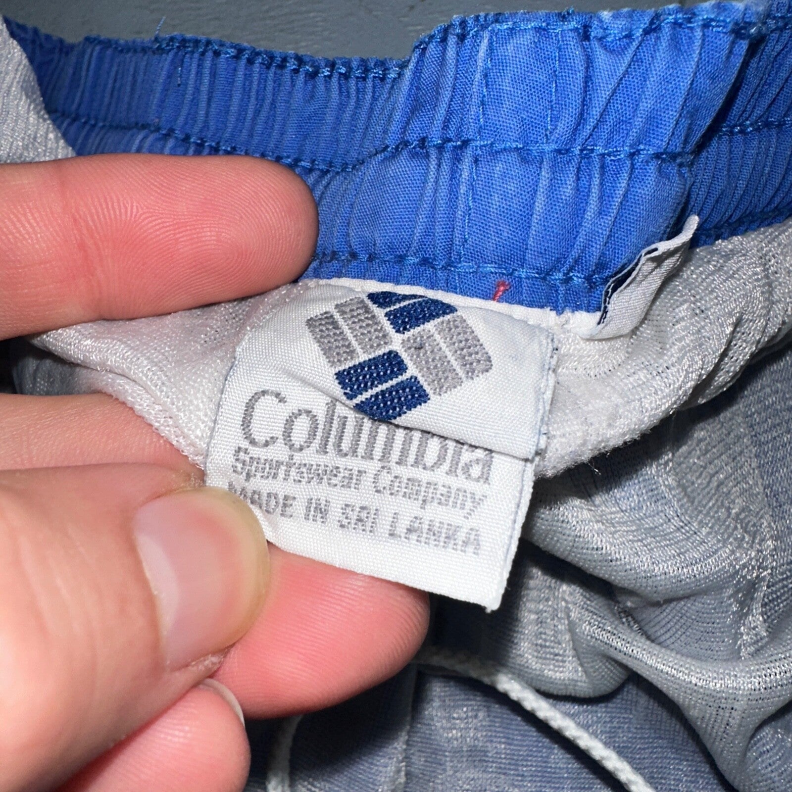 Columbia VTG Shorts Mens Large Blue Lined Trunks Nylon Shell Hike 4 in