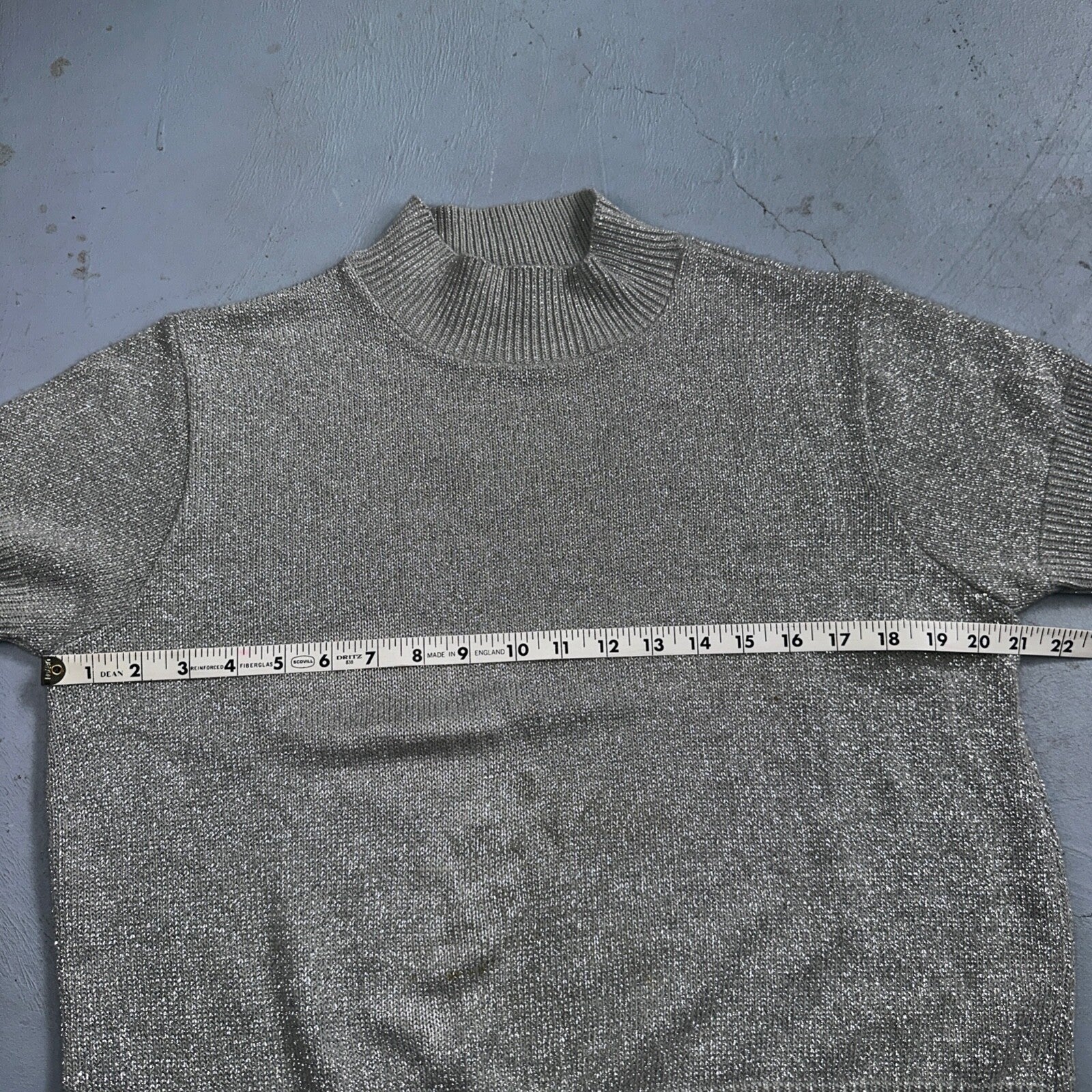 BFA Classics Womens Knit Short Sleeve Sweater Size Small Silver Sparkly Cute