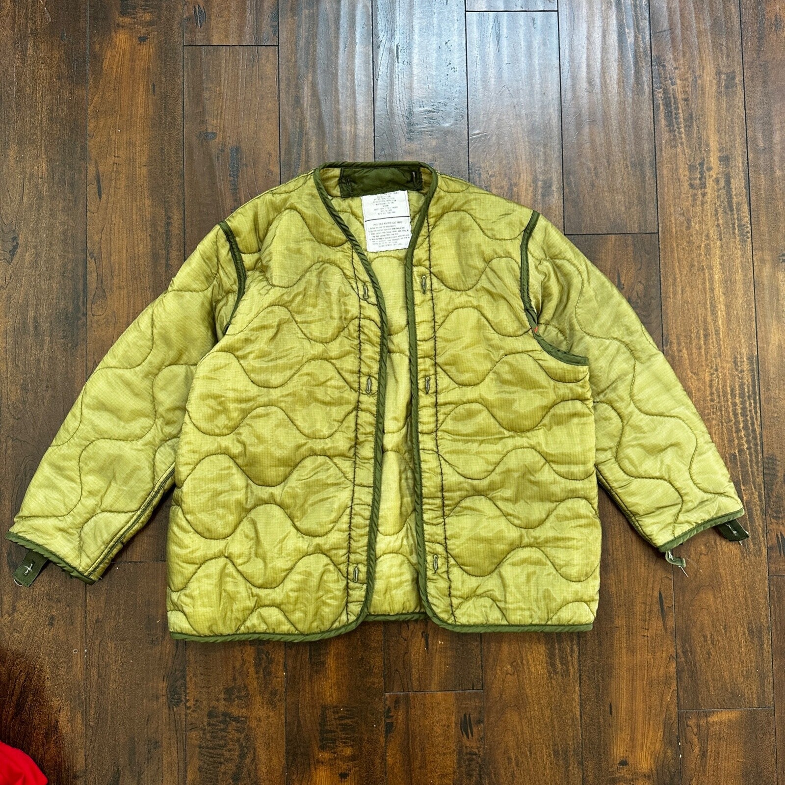 VTG 1970s Military Liner Mens Medium Green Quilted Cold Weather DSA100-74-C-1596