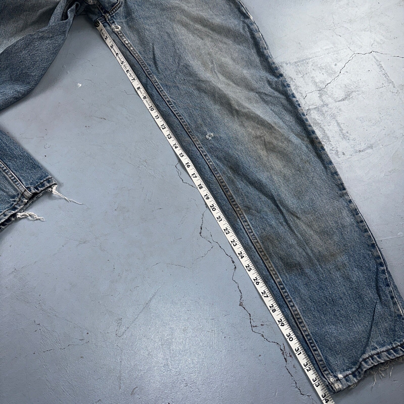 Levis 560 Vintage 90s Canada Red Tab Loose Fit Tapered Leg Blue Jeans 31x34