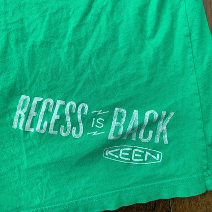 Keen Mountain Hiking Vintage Style T Shirt Green Sports Campfire Gym Recess Back